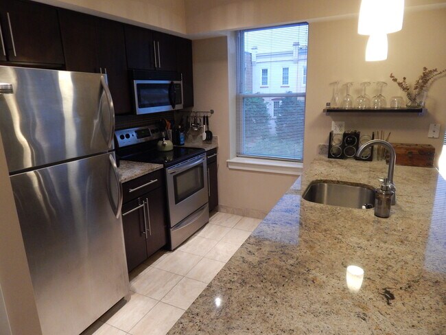 Photo - 420 16th St SE Unit 201