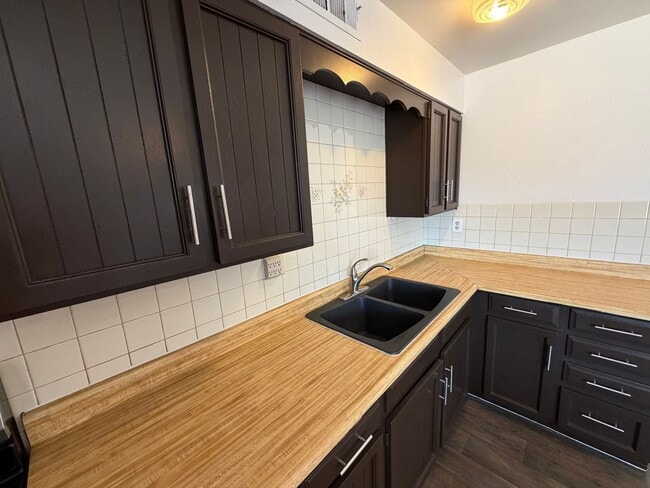 Photo - 3Bed 1 Bath Peoria House