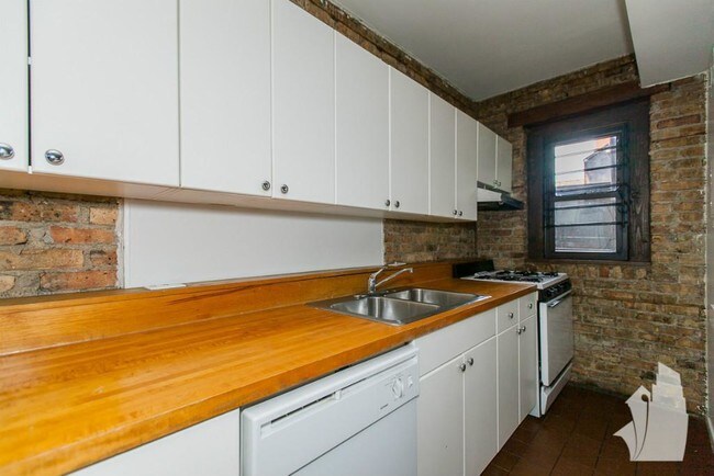 Photo - 3001 N Broadway St Unit 2F