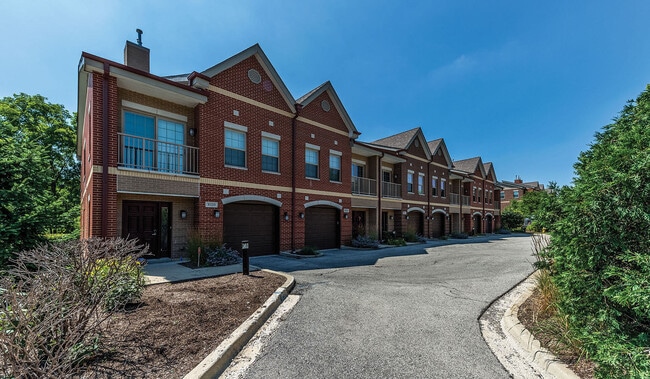 Building Photo - 1 Elm Creek Dr