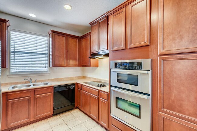 Photo - 6607 Shadden Oaks