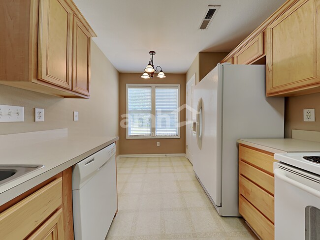 Photo - 118 Greenway St