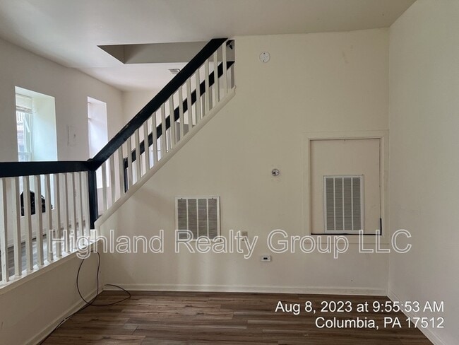 Photo - 147 Locust St