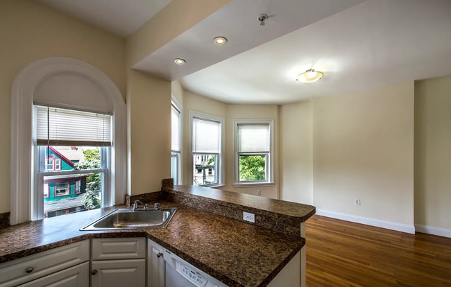Photo - 56 Ashford St Condo Unit 4
