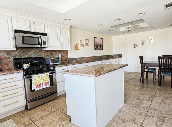 Photo - 70 Durango Cir