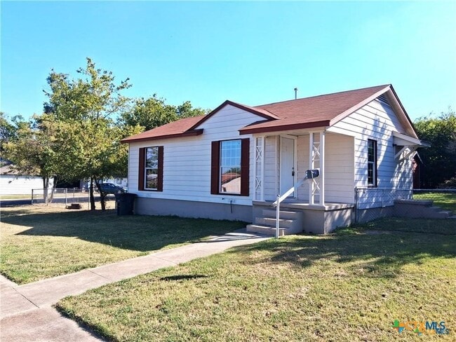 Photo - 902 Evetts Rd