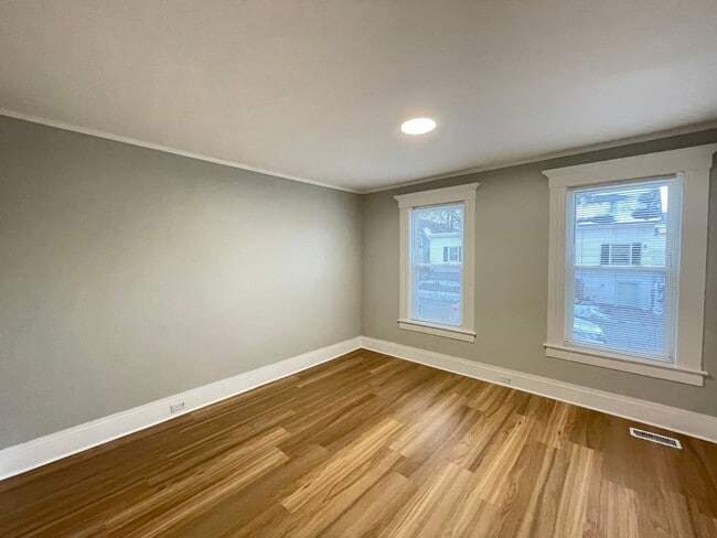 Photo - 43 Ashland St Unit 1