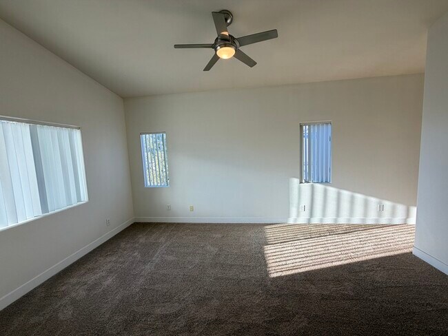 Photo - Carry Over Showing: This property has been shown before and will be rented to the first most qual...