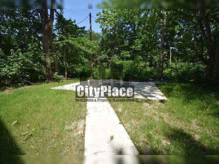Photo - 1722 Ingram St