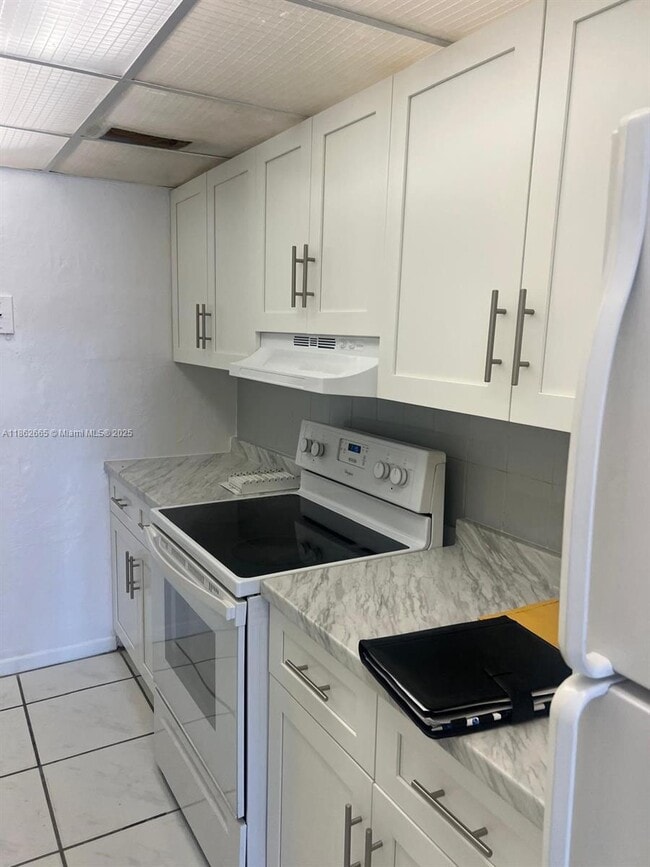 Photo - 13455 NE 10th Ave Unidad 203 Rental