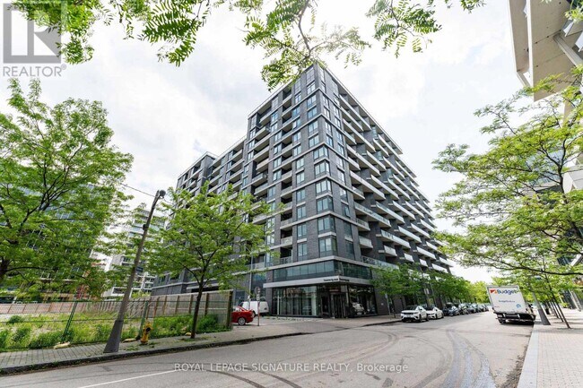 Photo - 1 Edgewater Dr Unit PH35