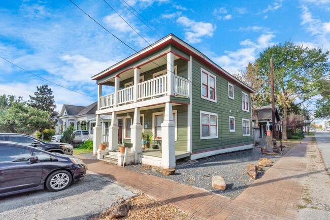 Photo - 2202 Kane St Unit B