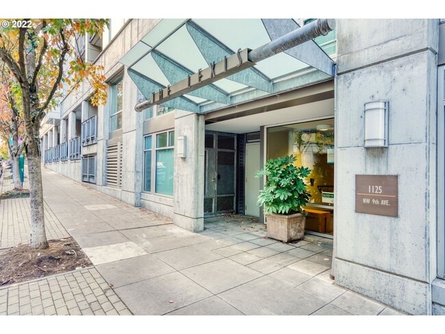 Photo - Lovely Corner unit in the Pearl District