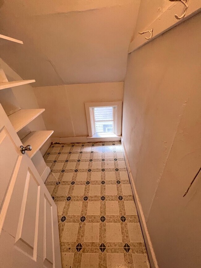 Photo - 2473 N 34th St Unit 2473A Upper