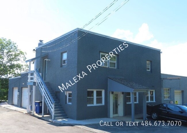 Building Photo - 1737 5th St Unit 3