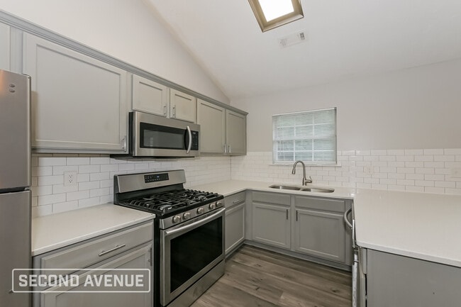 Photo - 45 Riverside Ct