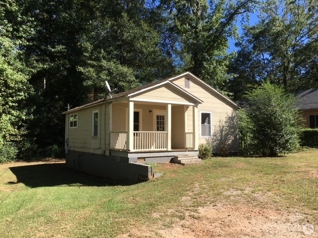 Building Photo - 302 Oak St Rental