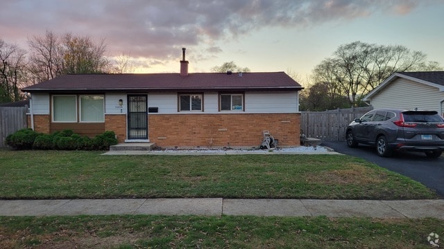 Building Photo - 16604 Oxford Dr Rental