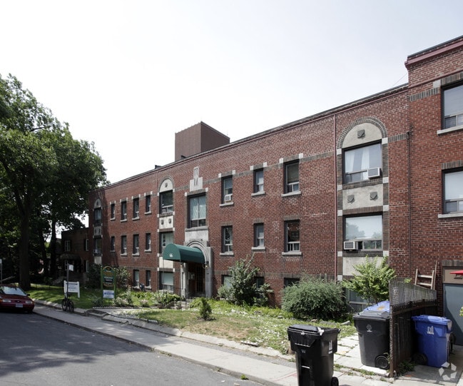 Building Photo - Howell Manor