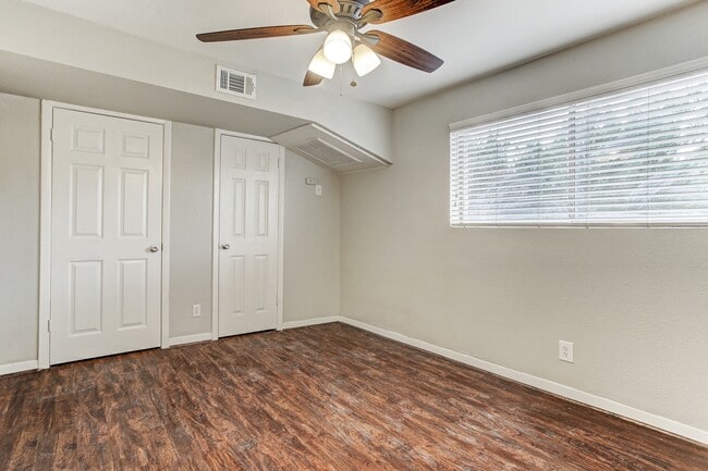 Photo - 3414 Garrott St Unit 8