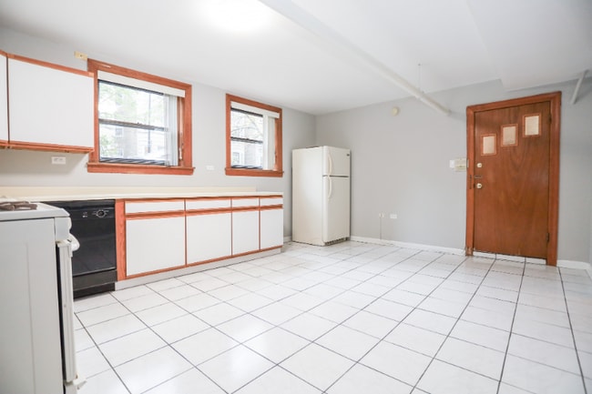 Photo - 1318 W Foster Ave Unidad 2