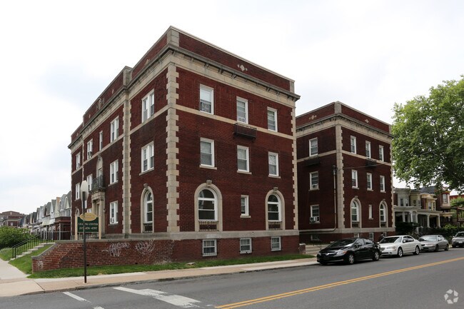 Photo - 4950 Pine Street