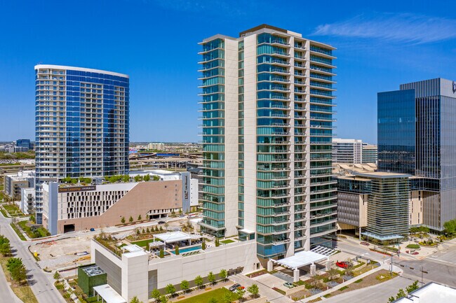 Photo - Windrose Tower