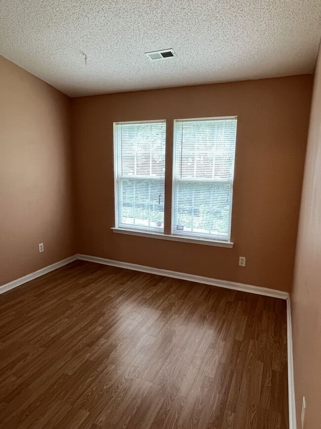 Photo - Updated 3 Bedroom, 2 Bath Ranch in NW Char...