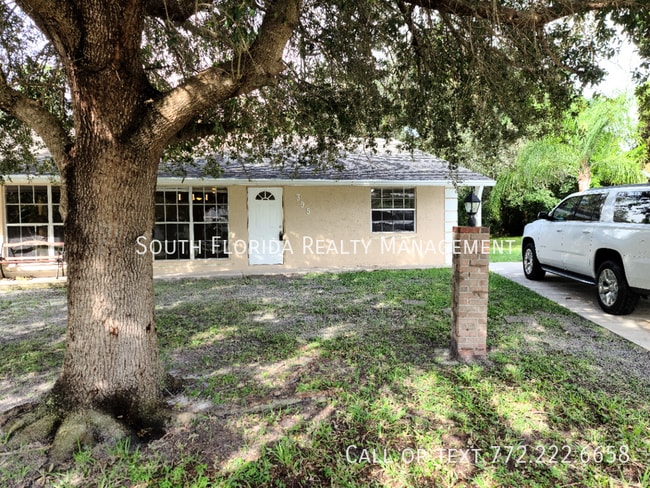 Building Photo - 395 SE Norfolk Blvd Rental