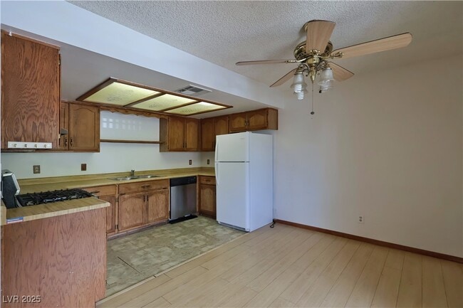 Building Photo - 6625 W Tropicana Ave Unit 201 Rental