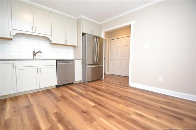 Photo - 110 Riverwalk Cir