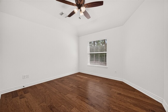 Photo - 18 Petal Park Pl