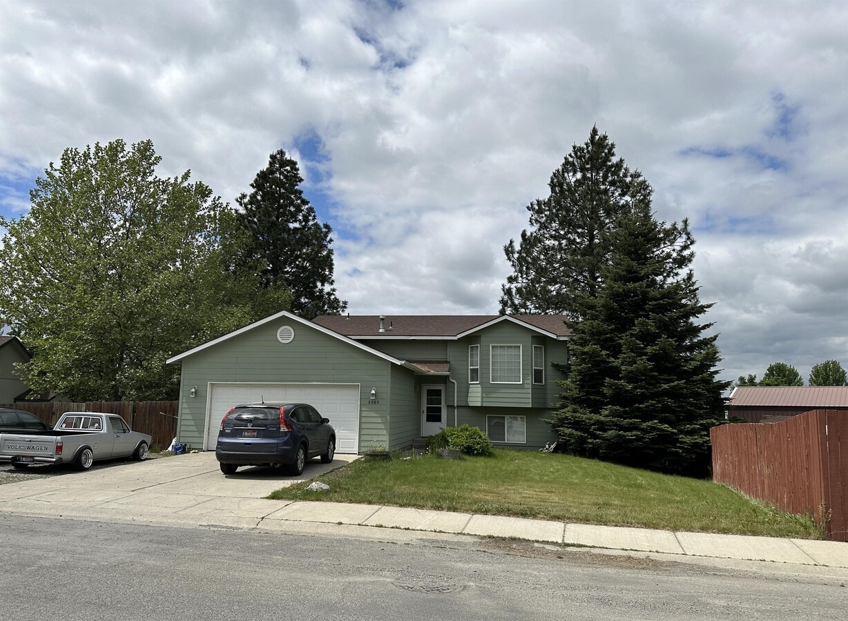 Photo - 2565 N Stagecoach Dr
