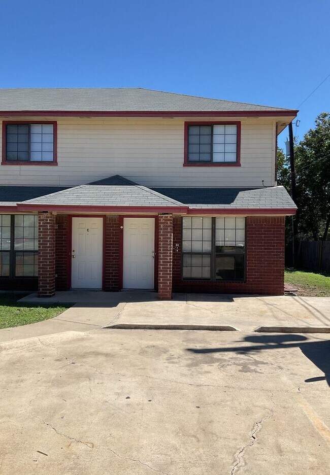 Building Photo - COMING SOON! Unit 3902 Old FM 440 - D Rental