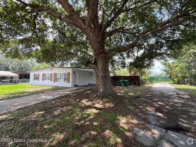 Building Photo - 1221 Cypress Ln Rental