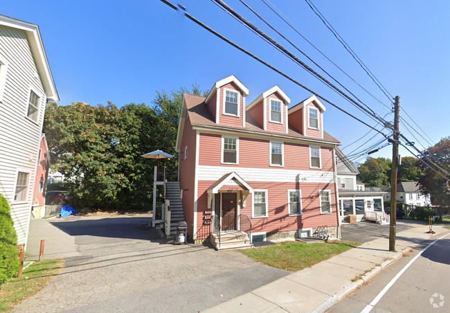 Building Photo - 1020 Chestnut St Unit G Rental