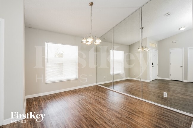 Photo - 2738 Springfield Dr