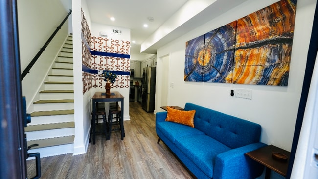 Photo - 6305 Shannon Pkwy