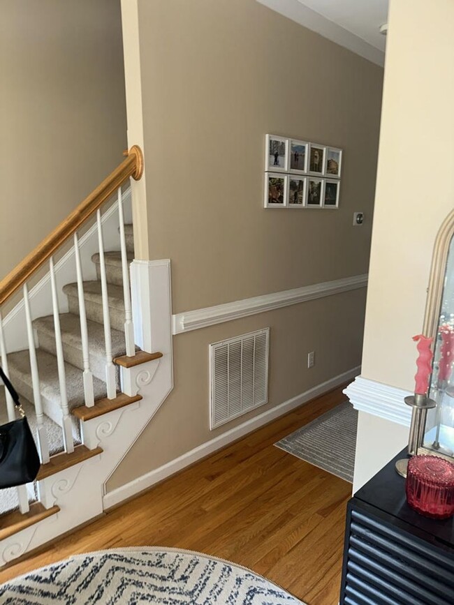 Photo - Charming Single Family Home. 4 bedroom 2.5...