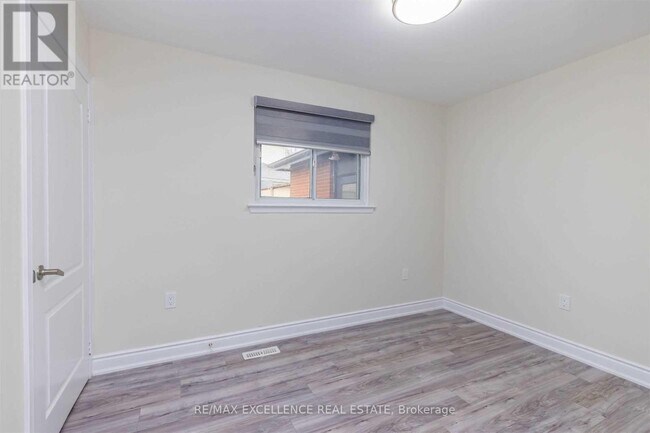 Photo - 62 Goldcrest Rd