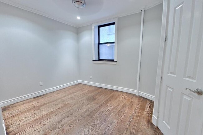 Photo - 326 E 35th St Apartment