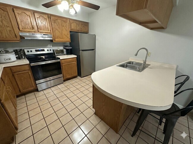 Photo - 1641 Olympus Dr