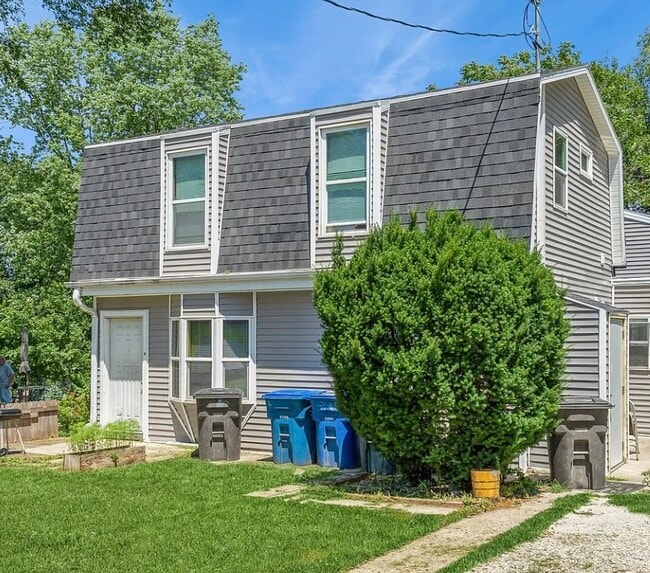 Building Photo - 4131 55th St Rental