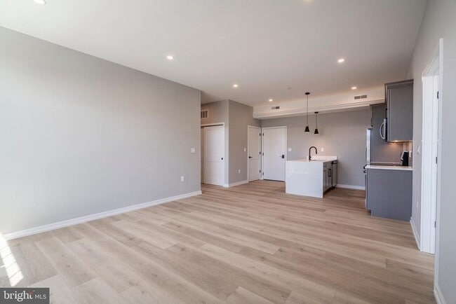 Photo - 2401 Washington Ave Unit 2C