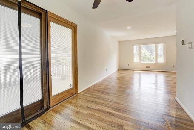 Photo - 8112 Karl Rd