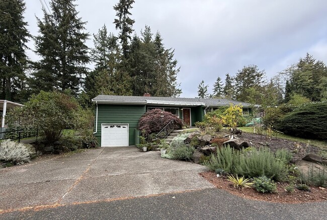 Photo - Extremely Spacious 3 bedroom Home Located in Edmonds