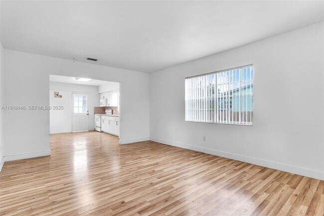 Photo - 3841 SW 91 Ave