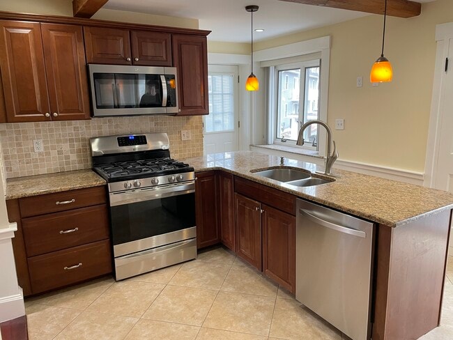 kitchen 11x16 - 71 North Road Unit 71 North Road #1