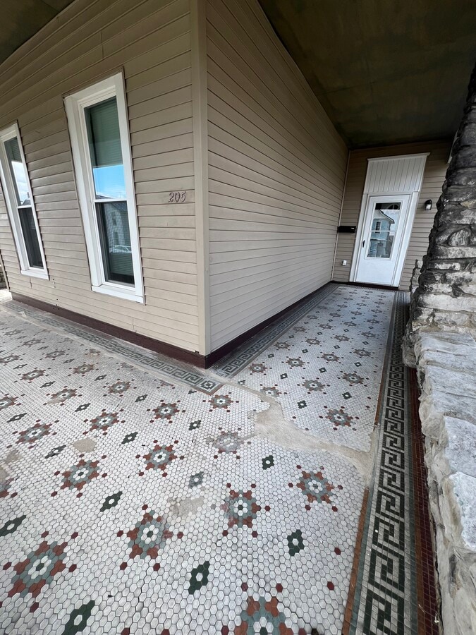 Photo - 205 Hudson Ave