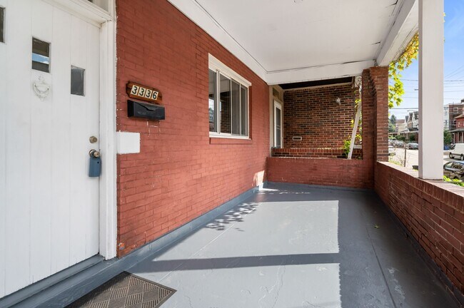 Front Porch - 3336 Ward St